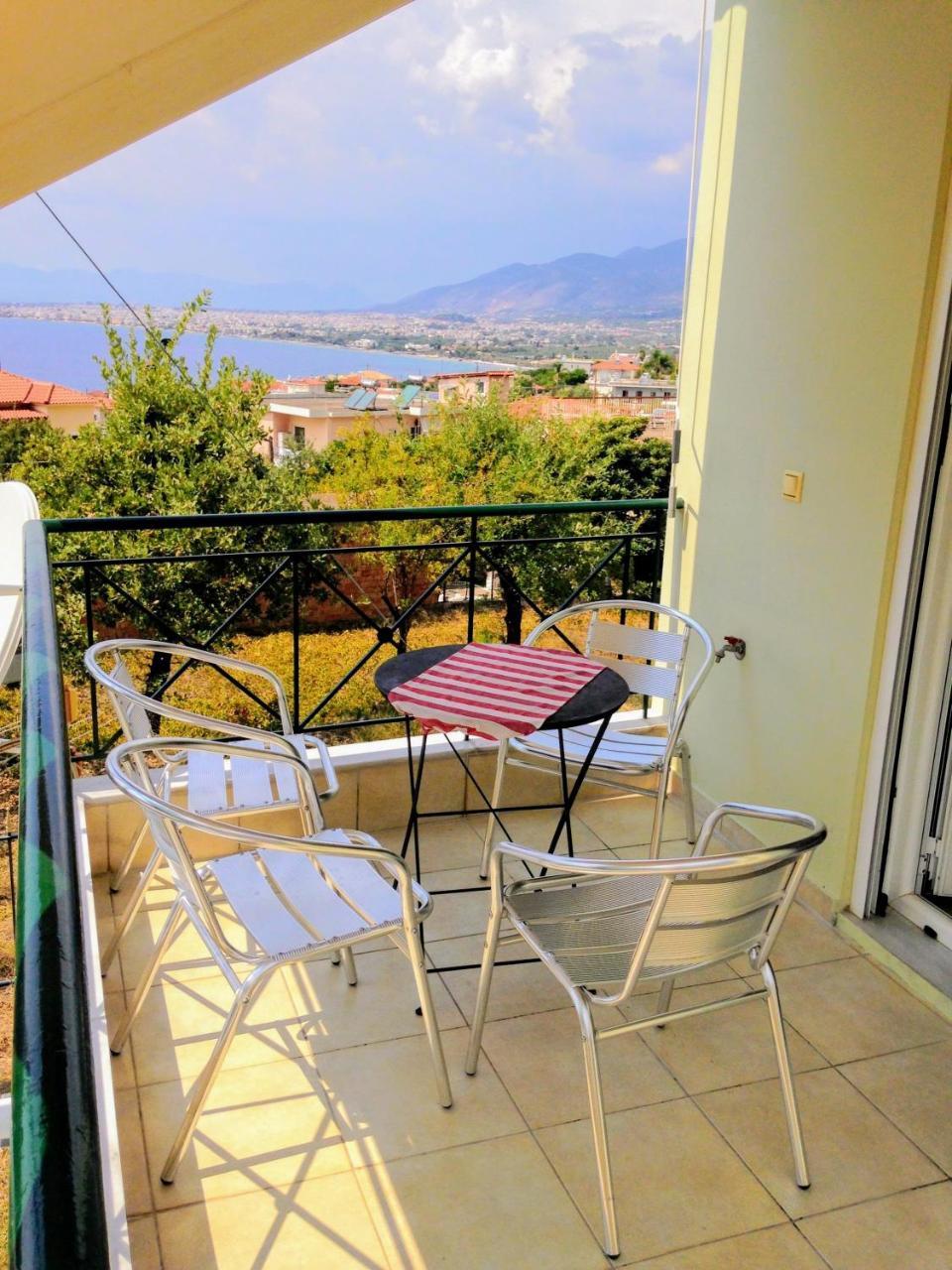Semiramis Suites With Pool Kalamata Exterior photo